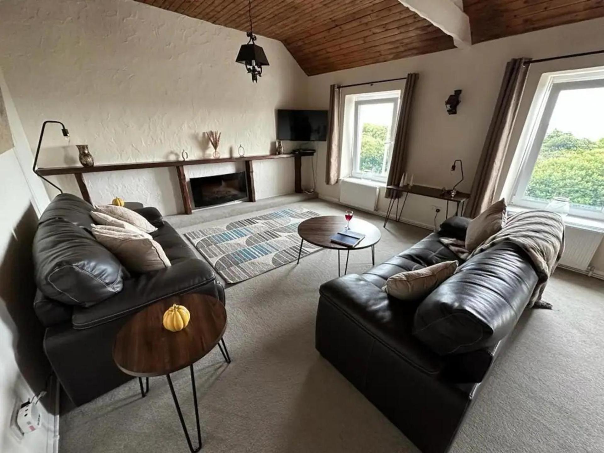Апартаменти 2 Bed-Sleeps 4-Sea View-Pet Friendly-Parking Лланеллі Екстер'єр фото