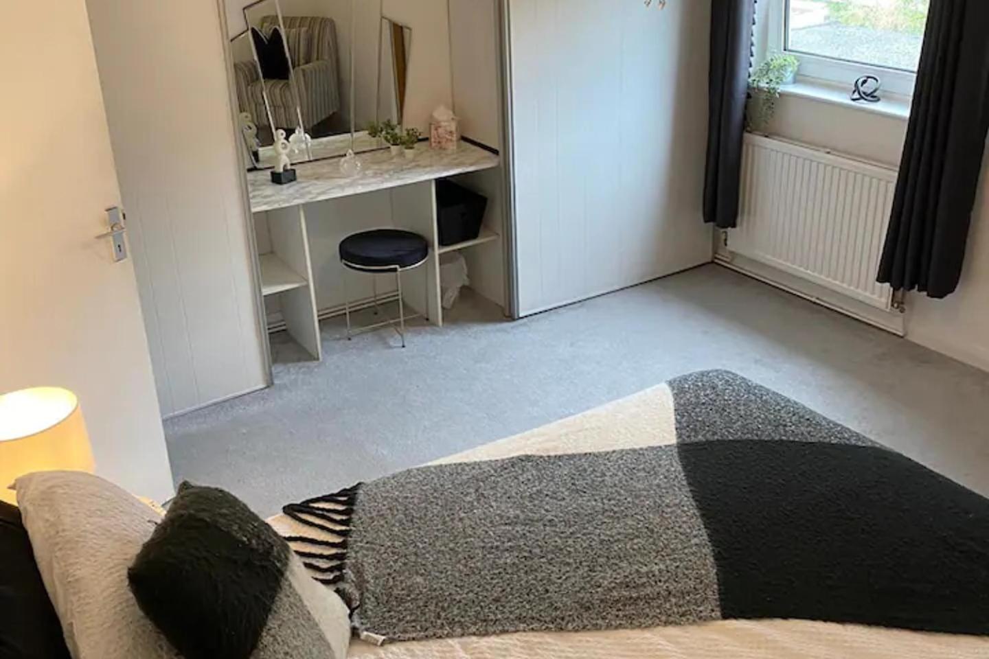 Апартаменти 2 Bed-Sleeps 4-Sea View-Pet Friendly-Parking Лланеллі Екстер'єр фото